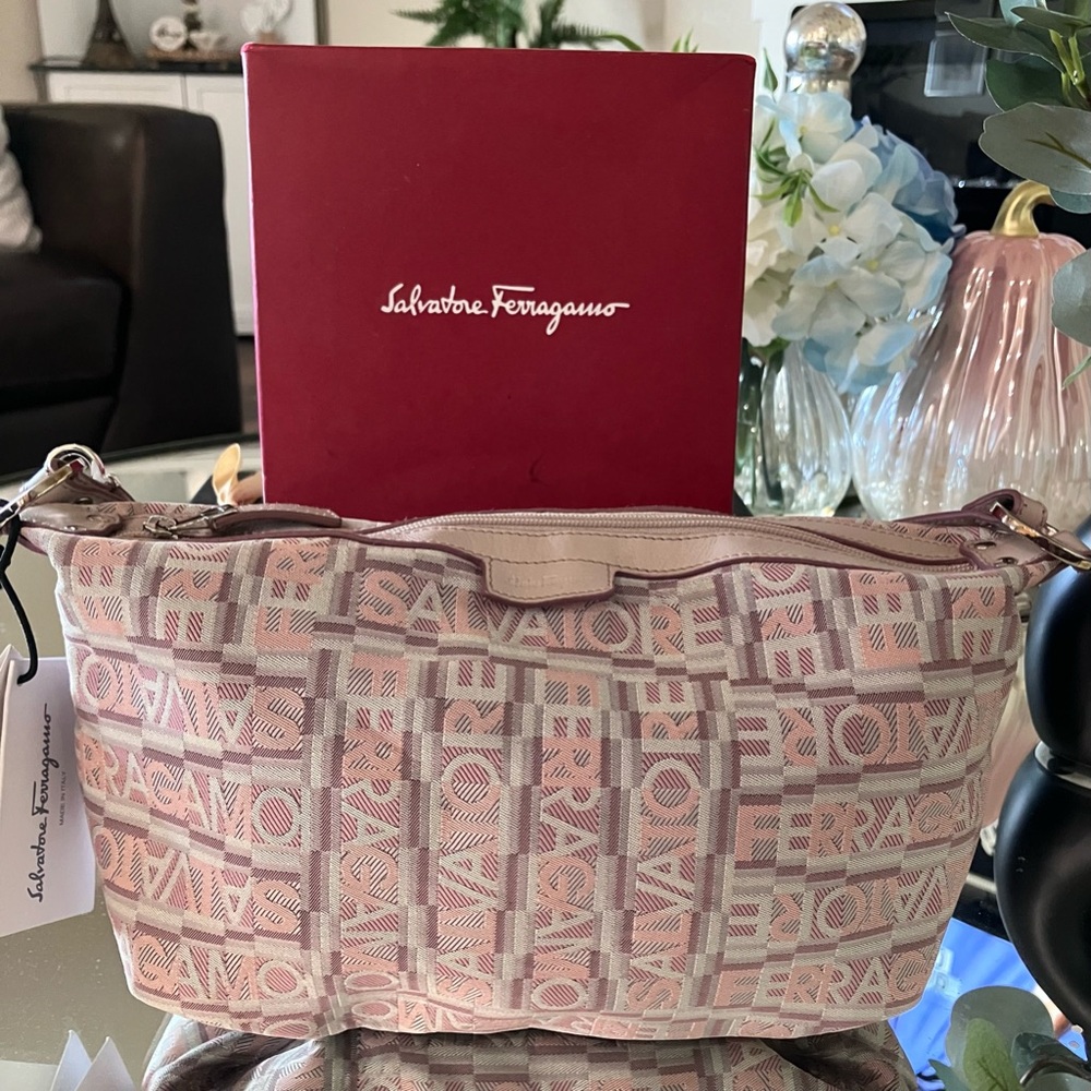 Vintage Salvatore Ferragamo Geometric Pink and Beige Shoulder Bag